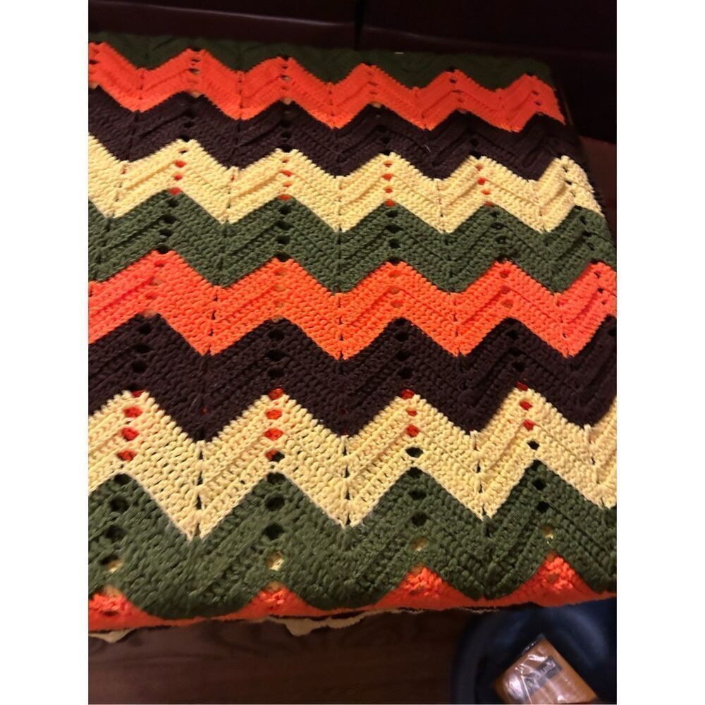 Zig Zag crotchet blanket orange orange‎ brown yellow  63x78”
